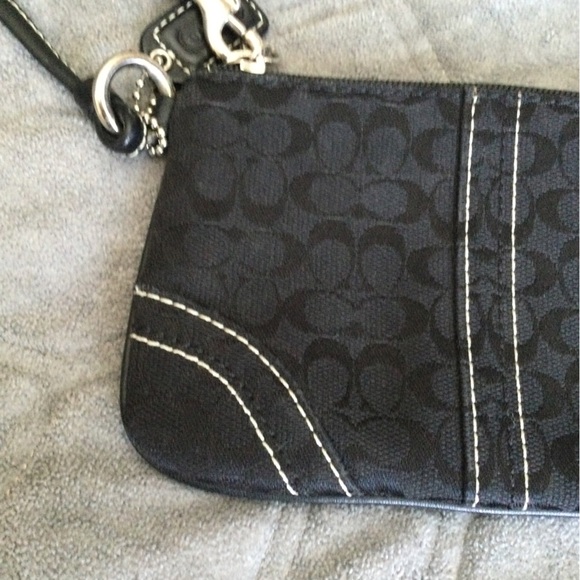 Vintage COACH wristlet perfect condition - Picture 7 of 7